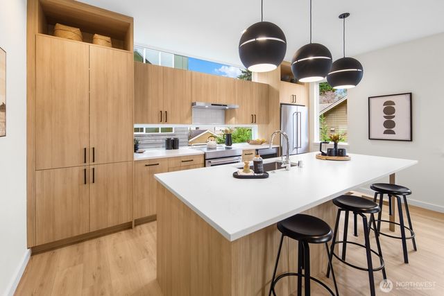 926 NW 58th Street, Seattle, WA 98107