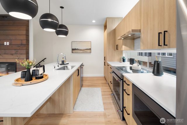 926 NW 58th Street, Seattle, WA 98107