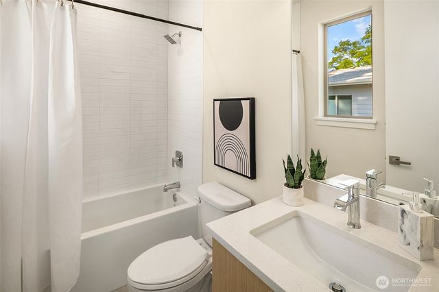 13121 NE 103rd Place, Kirkland, WA 98033