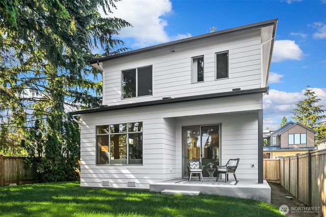 13121 NE 103rd Place, Kirkland, WA 98033