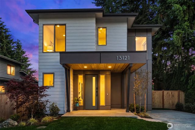 13121 NE 103rd Place, Kirkland, WA 98033