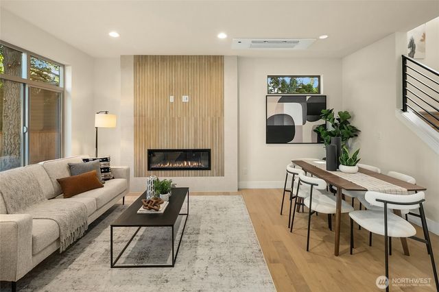 13121 NE 103rd Place, Kirkland, WA 98033