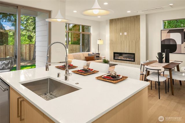 13121 NE 103rd Place, Kirkland, WA 98033