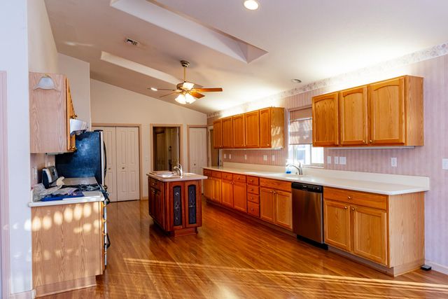 8104 Prairie Dog Drive, Bonanza, OR 97623