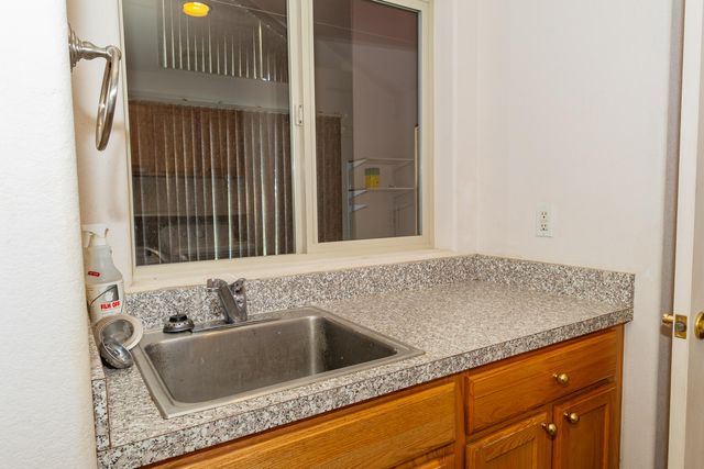 8104 Prairie Dog Drive, Bonanza, OR 97623