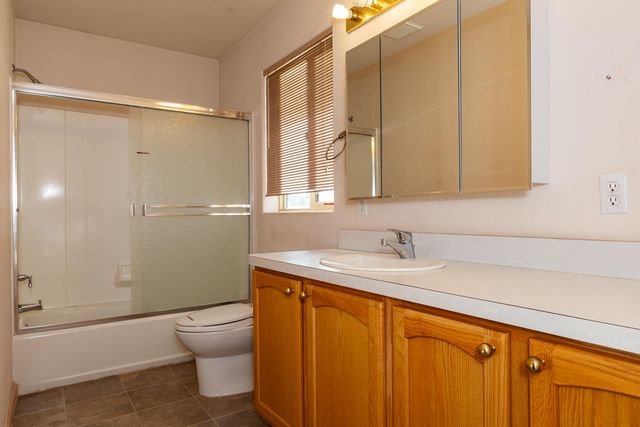 8104 Prairie Dog Drive, Bonanza, OR 97623