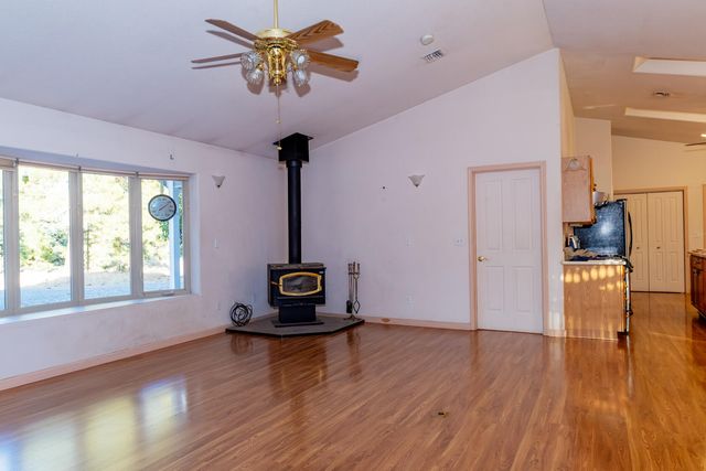 8104 Prairie Dog Drive, Bonanza, OR 97623