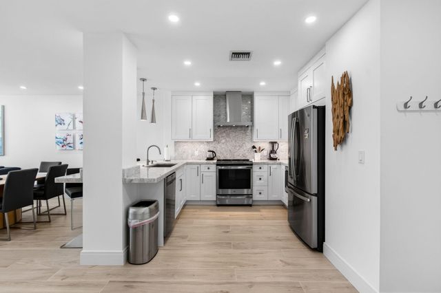 120 N OCEAN Boulevard 203, Delray Beach, FL 33483