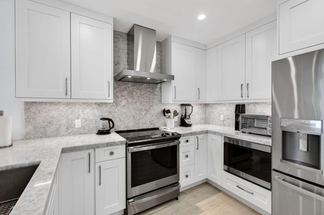 120 N OCEAN Boulevard 203, Delray Beach, FL 33483