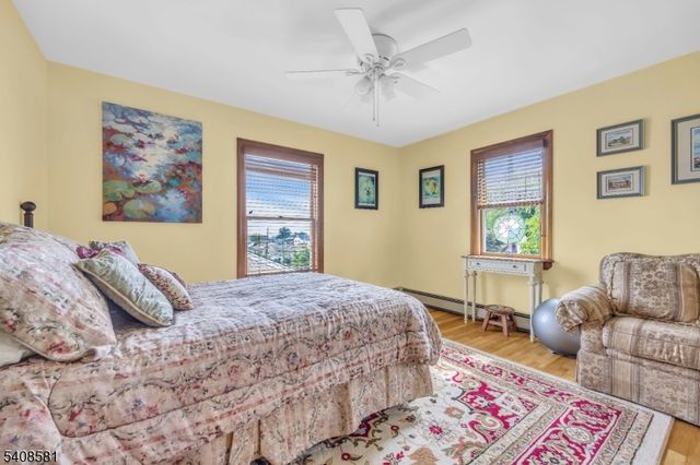 18 Mountainview Dr, Clifton City, NJ 07013