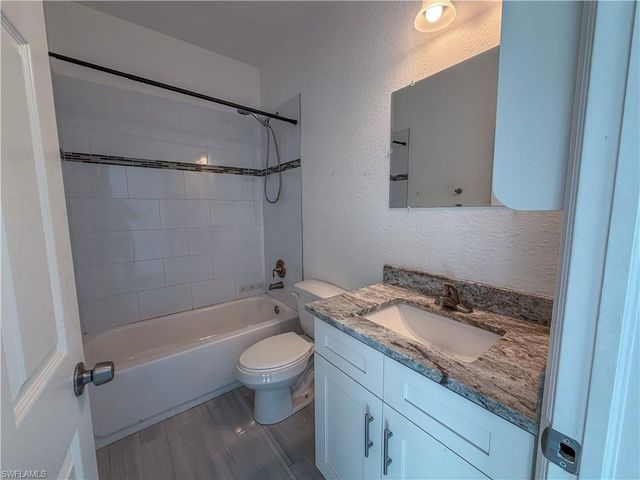 1034 Andalusia BLVD, Cape Coral, FL 33909