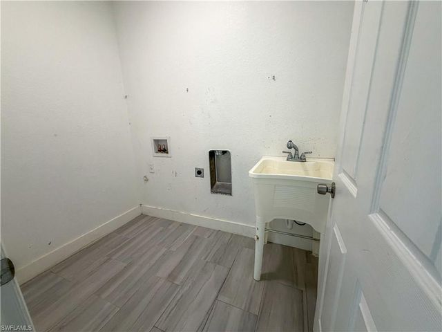 1034 Andalusia BLVD, Cape Coral, FL 33909