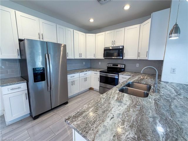 1034 Andalusia BLVD, Cape Coral, FL 33909