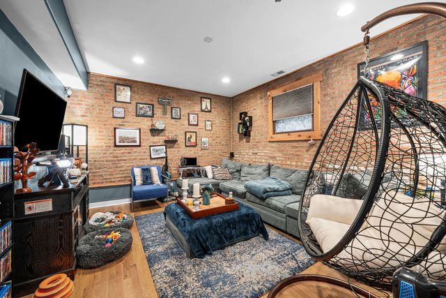 1654 W FARWELL Avenue GJ, Chicago, IL 60626