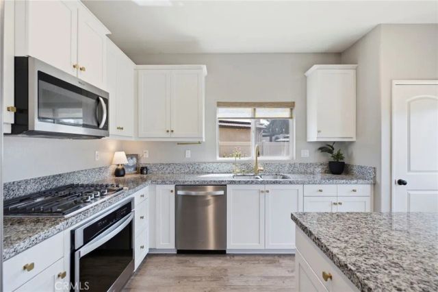 32593 Cumulus Lane, Winchester, CA 92596