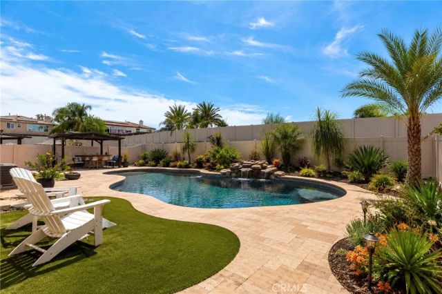 32593 Cumulus Lane, Winchester, CA 92596