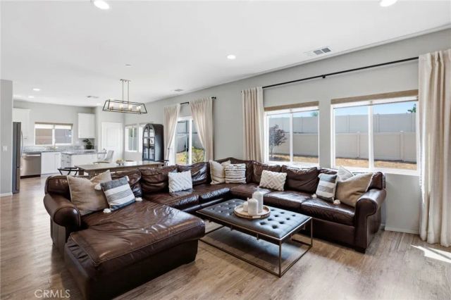 32593 Cumulus Lane, Winchester, CA 92596