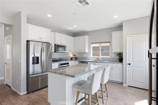 32593 Cumulus Lane, Winchester, CA 92596