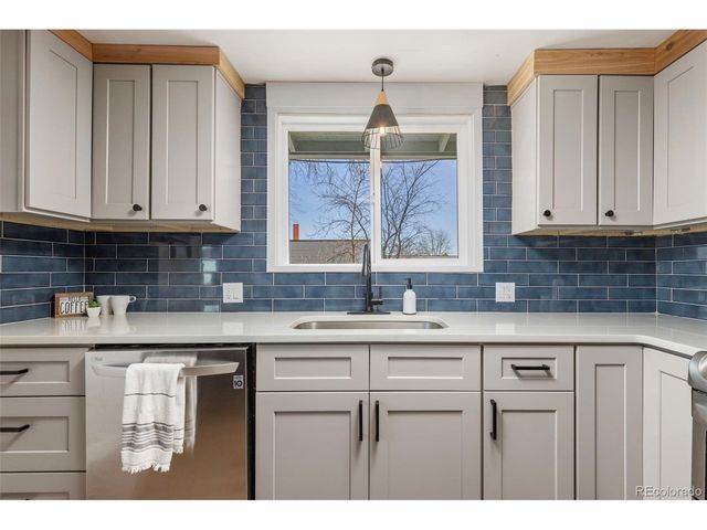 21 Rutherford Ave, Johnstown, CO 80534