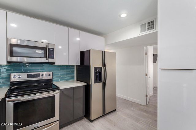 3329 E PALM Lane, Phoenix, AZ 85008