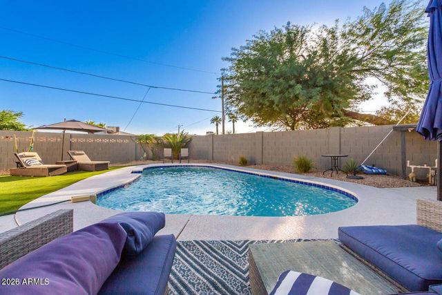 3329 E PALM Lane, Phoenix, AZ 85008