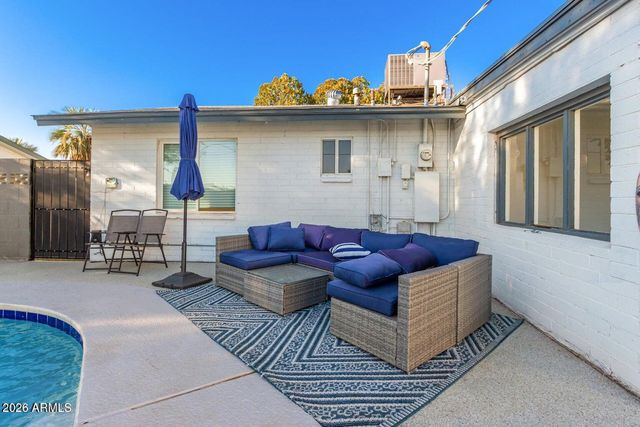 3329 E PALM Lane, Phoenix, AZ 85008