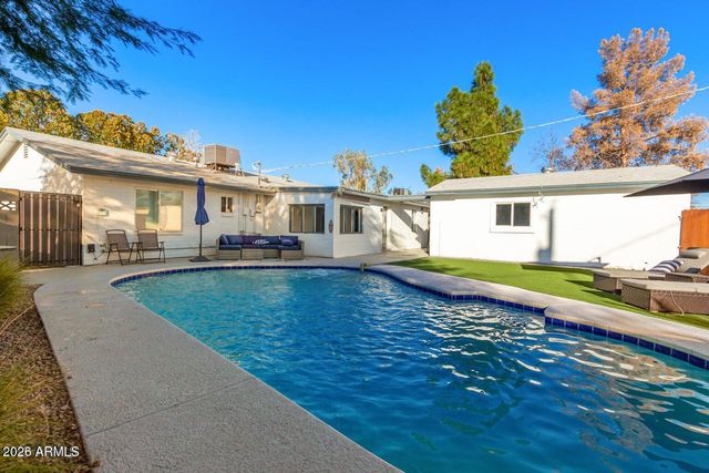 3329 E PALM Lane, Phoenix, AZ 85008