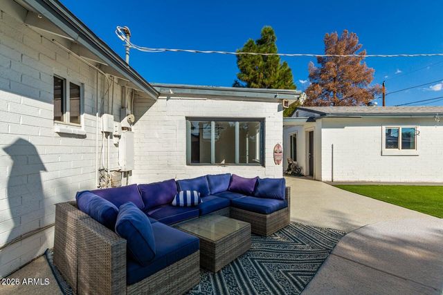 3329 E PALM Lane, Phoenix, AZ 85008