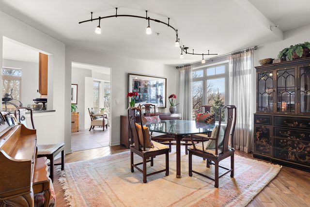 425 Benjamin Drive 403, Vernon Hills, IL 60061