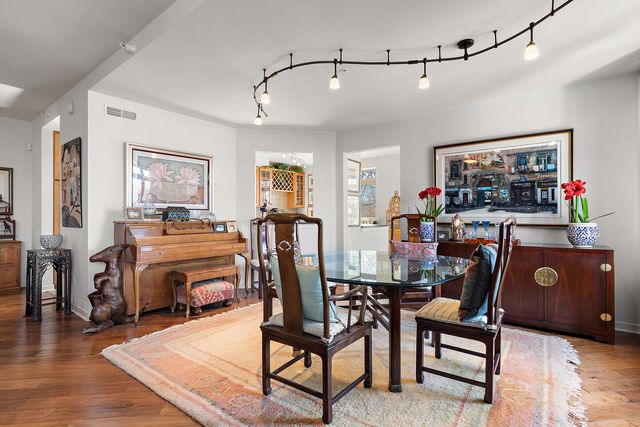 425 Benjamin Drive 403, Vernon Hills, IL 60061