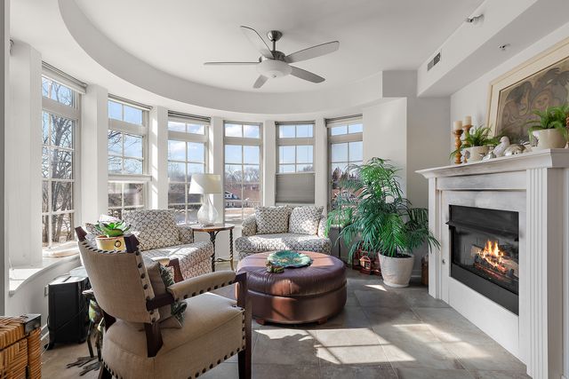 425 Benjamin Drive 403, Vernon Hills, IL 60061