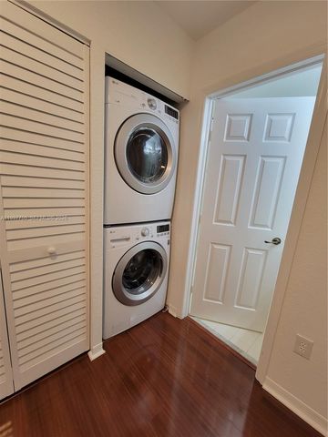 8938 SW 19th St 904, Miramar, FL 33025