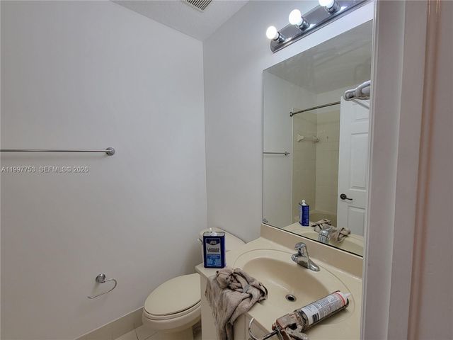 8938 SW 19th St 904, Miramar, FL 33025