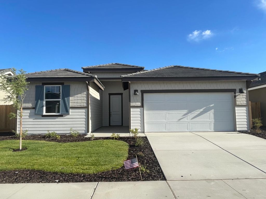 Image 1 of property listing at 16249 W David Ave, Kerman, CA 93630