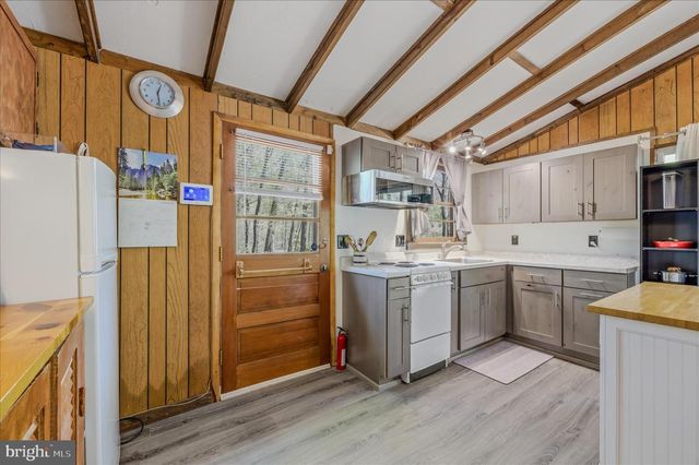 663 AUDUBON RD, Hedgesville, WV 25427