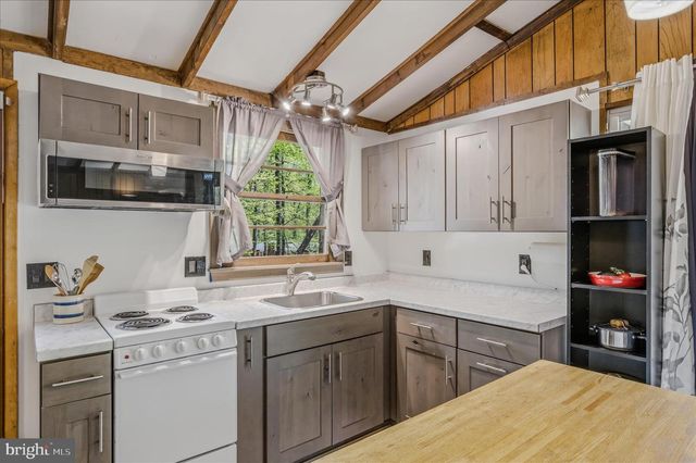 663 AUDUBON RD, Hedgesville, WV 25427