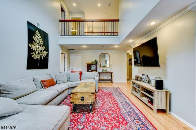 58 Pasture Ct, Roxbury Twp., NJ 07852