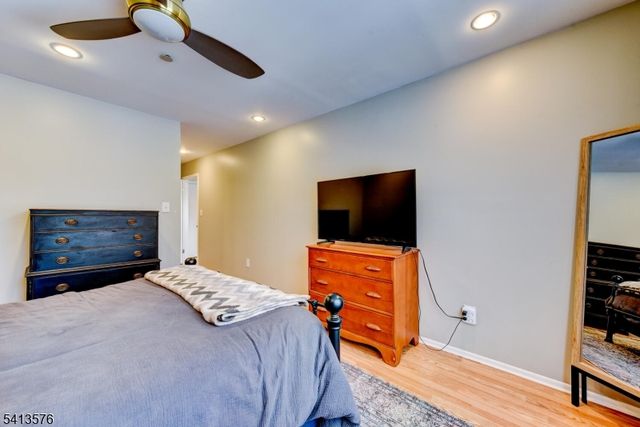 58 Pasture Ct, Roxbury Twp., NJ 07852