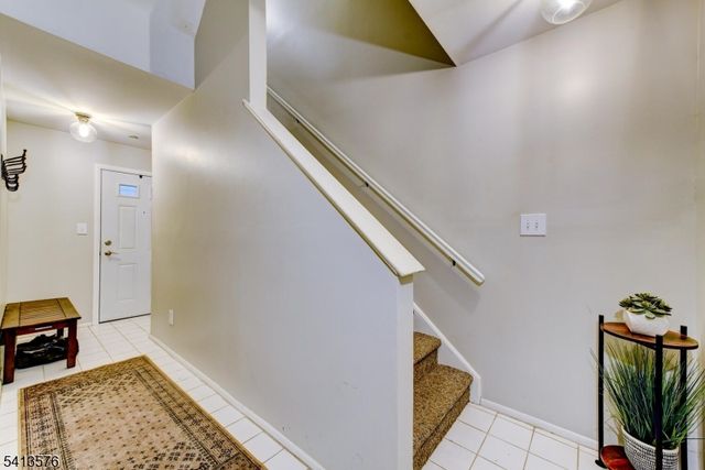 58 Pasture Ct, Roxbury Twp., NJ 07852