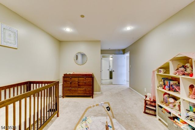 58 Pasture Ct, Roxbury Twp., NJ 07852