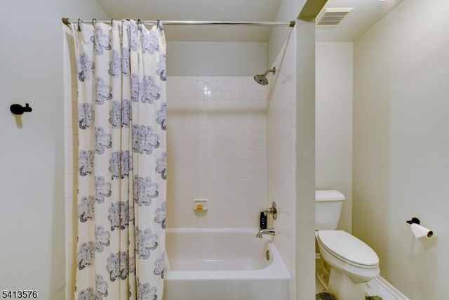 58 Pasture Ct, Roxbury Twp., NJ 07852