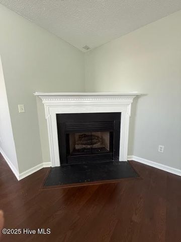 6917 Alamosa Drive, Wilmington, NC 28411