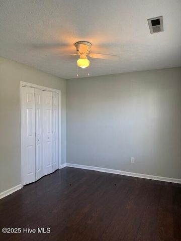 6917 Alamosa Drive, Wilmington, NC 28411