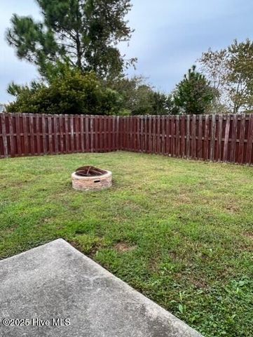 6917 Alamosa Drive, Wilmington, NC 28411