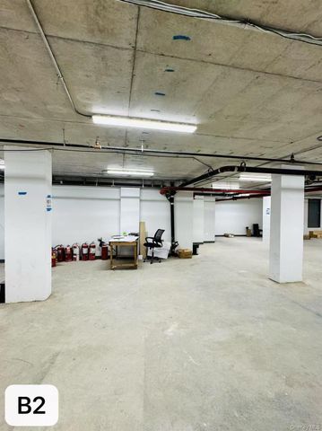 43-20 52nd Street RS, Woodside, NY 11377