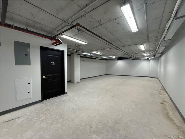 43-20 52nd Street RS, Woodside, NY 11377