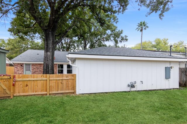 6115 Lymbar Drive, Houston, TX 77096