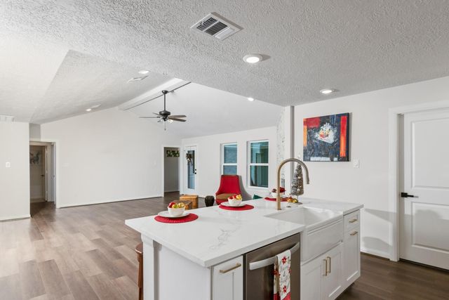 6115 Lymbar Drive, Houston, TX 77096