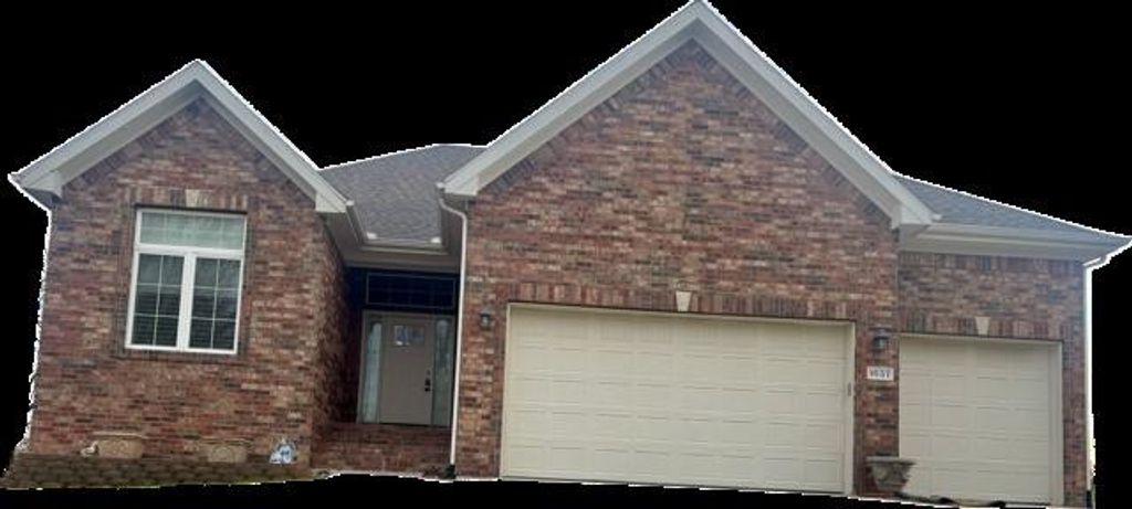 1637 SW Hedgewood Lane, Lee's Summit, MO 64081