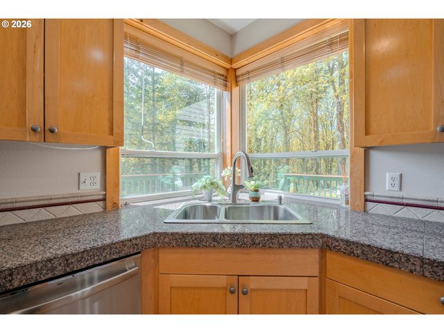 1352 BUHMAN Rd, Washougal, WA 98671